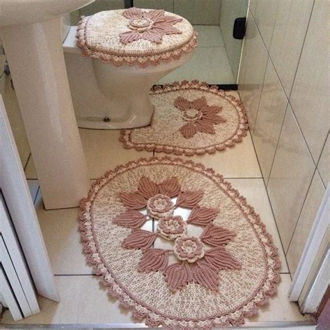tapete de crochê para banheiro simples